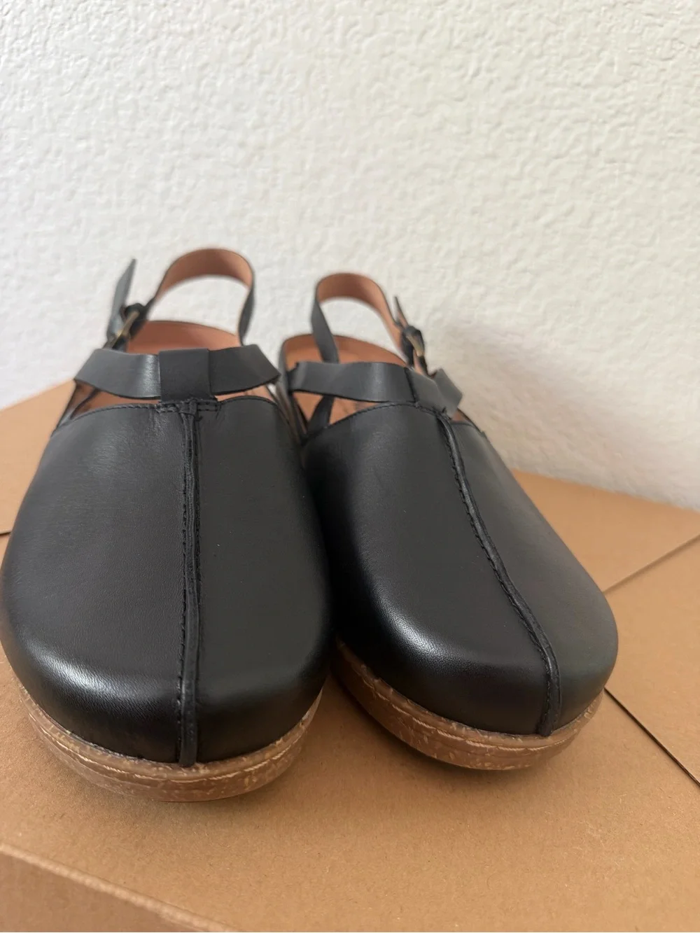 Softwalk Arica, Black Leather Sandals, size 9,5WW